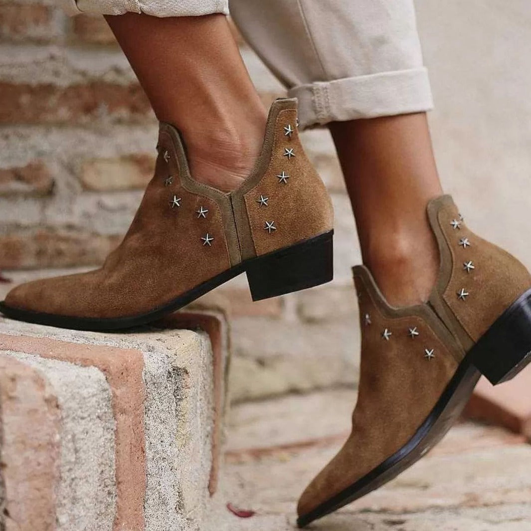 Western Boots with Spikes for a Rugged and Elegant Style