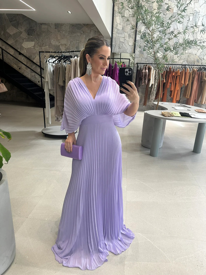 Paya | Elegant Midi Dress with V-Neck 2