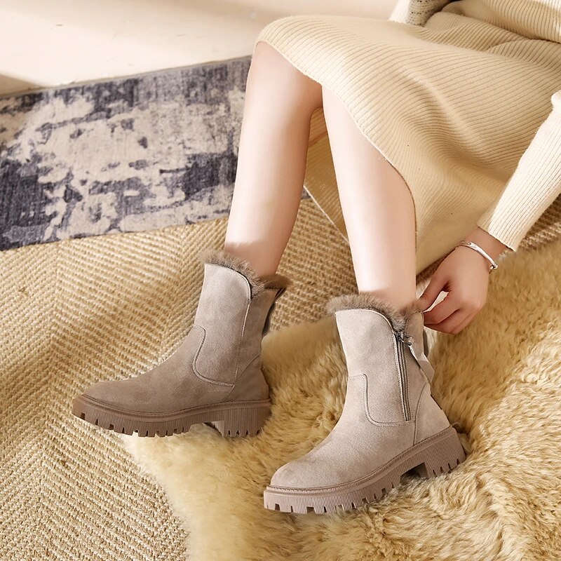 Women's Plush Winter Boots with Platform – Stylish and Warm for the Cold Season