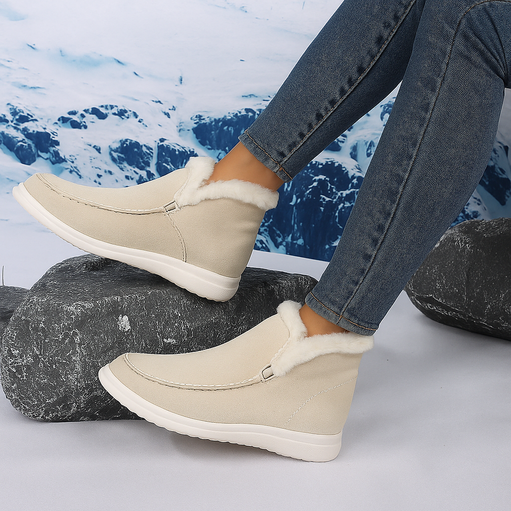 Women's Soft Plush Short Boots – Warm Comfort and Trendy Style