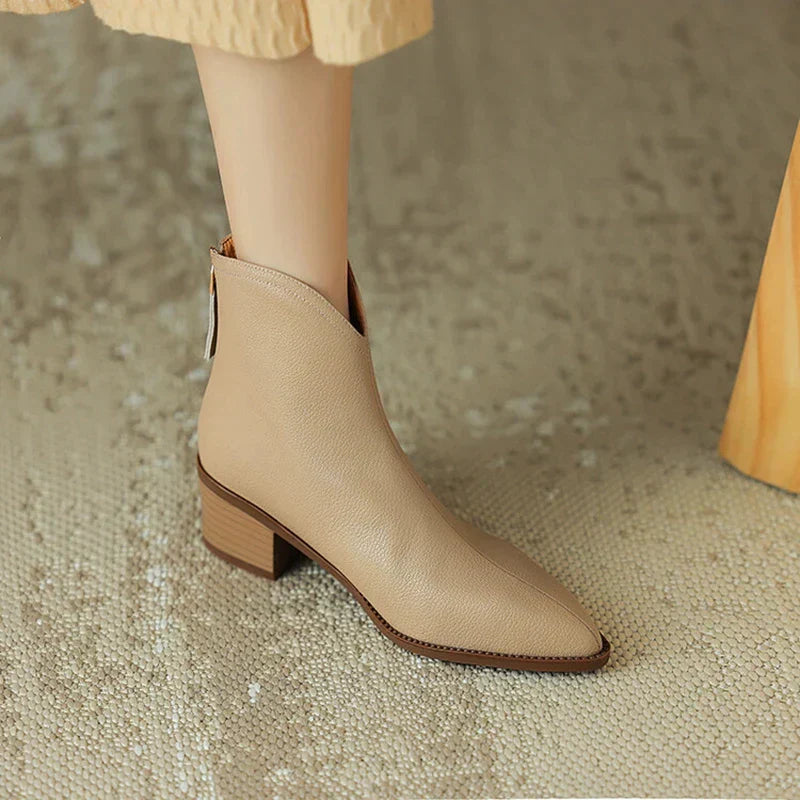 Pointed Toe Heel Boots for Women – Versatile Elegance and Modernity