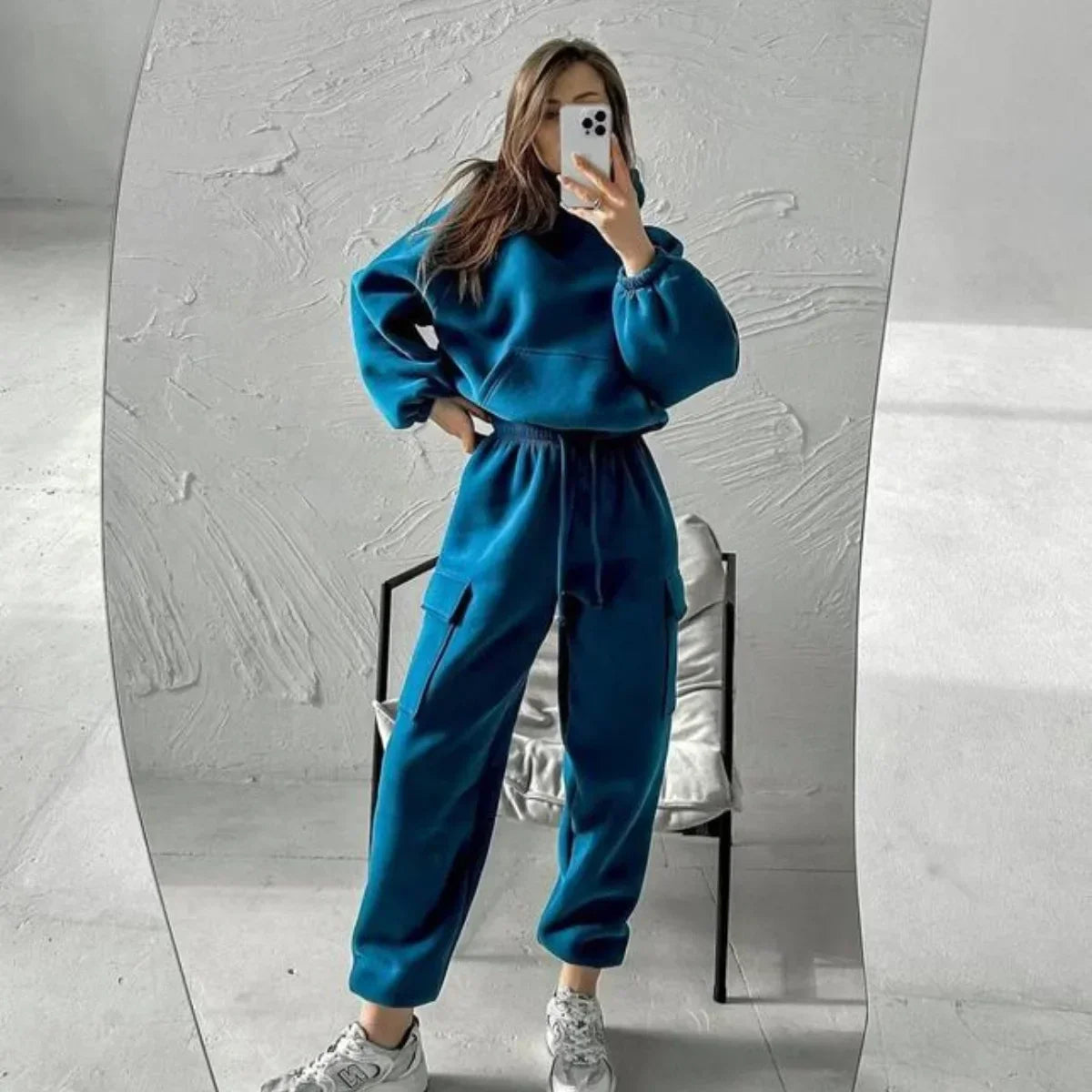 Jasmine Women's Set: Comfortable Cargo Pocket Hoodie & Jogger Pants for Stylish Comfort