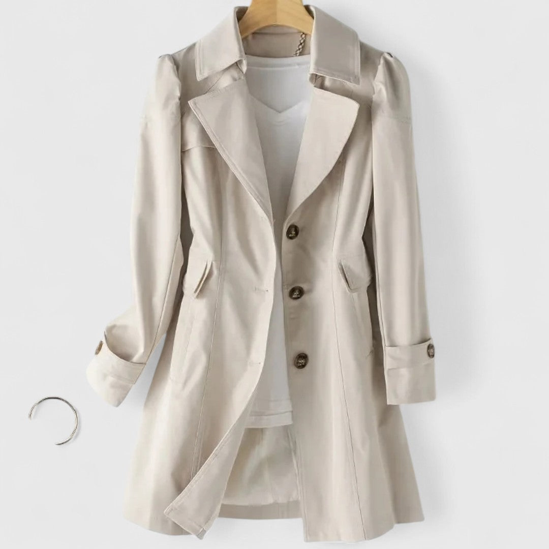 Elisanne – Tailored Jacket with Simple and Elegant Buttons