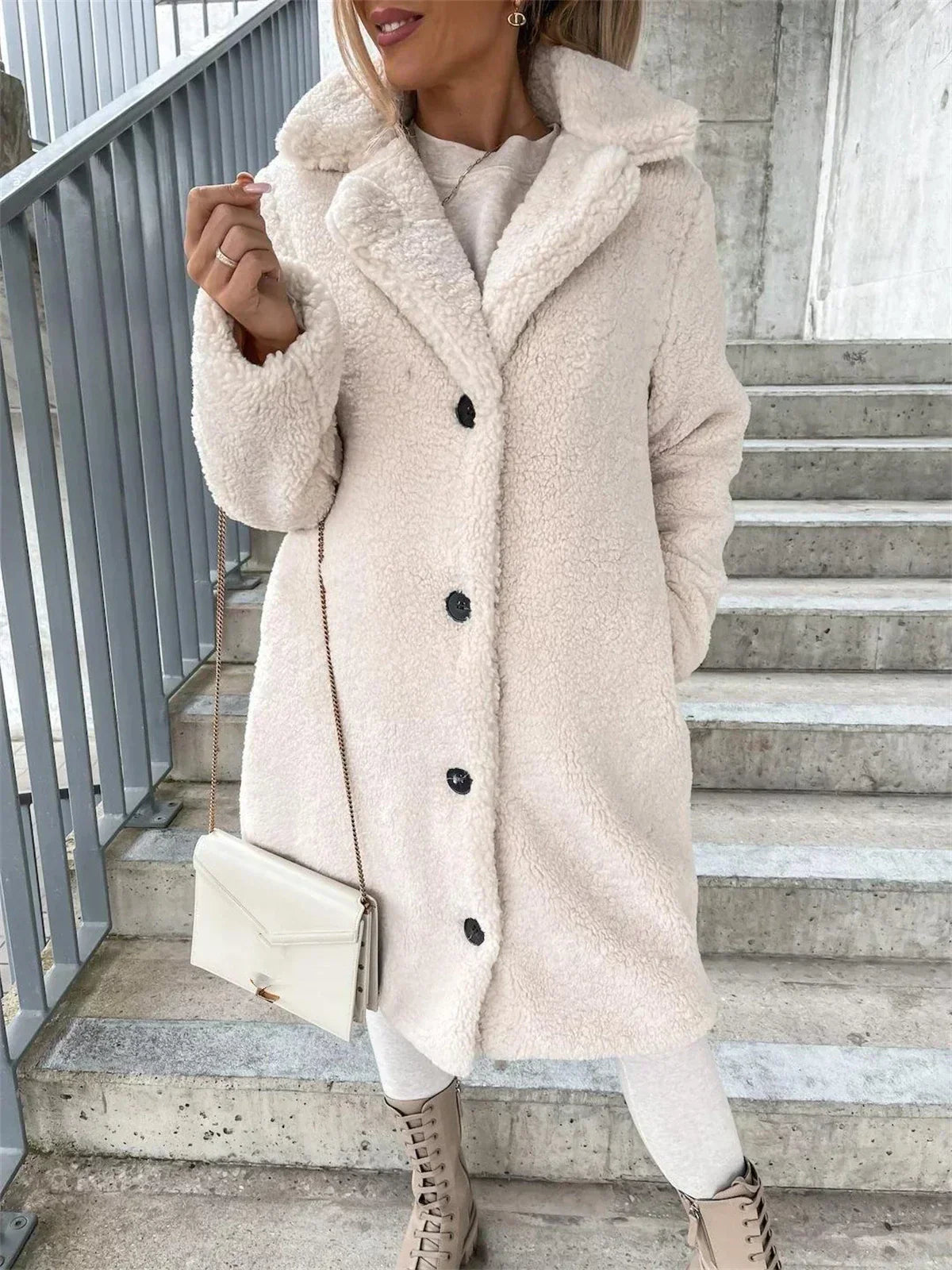 Jessica Luxurious Teddy Coat for Stylish Warmth and Comfort