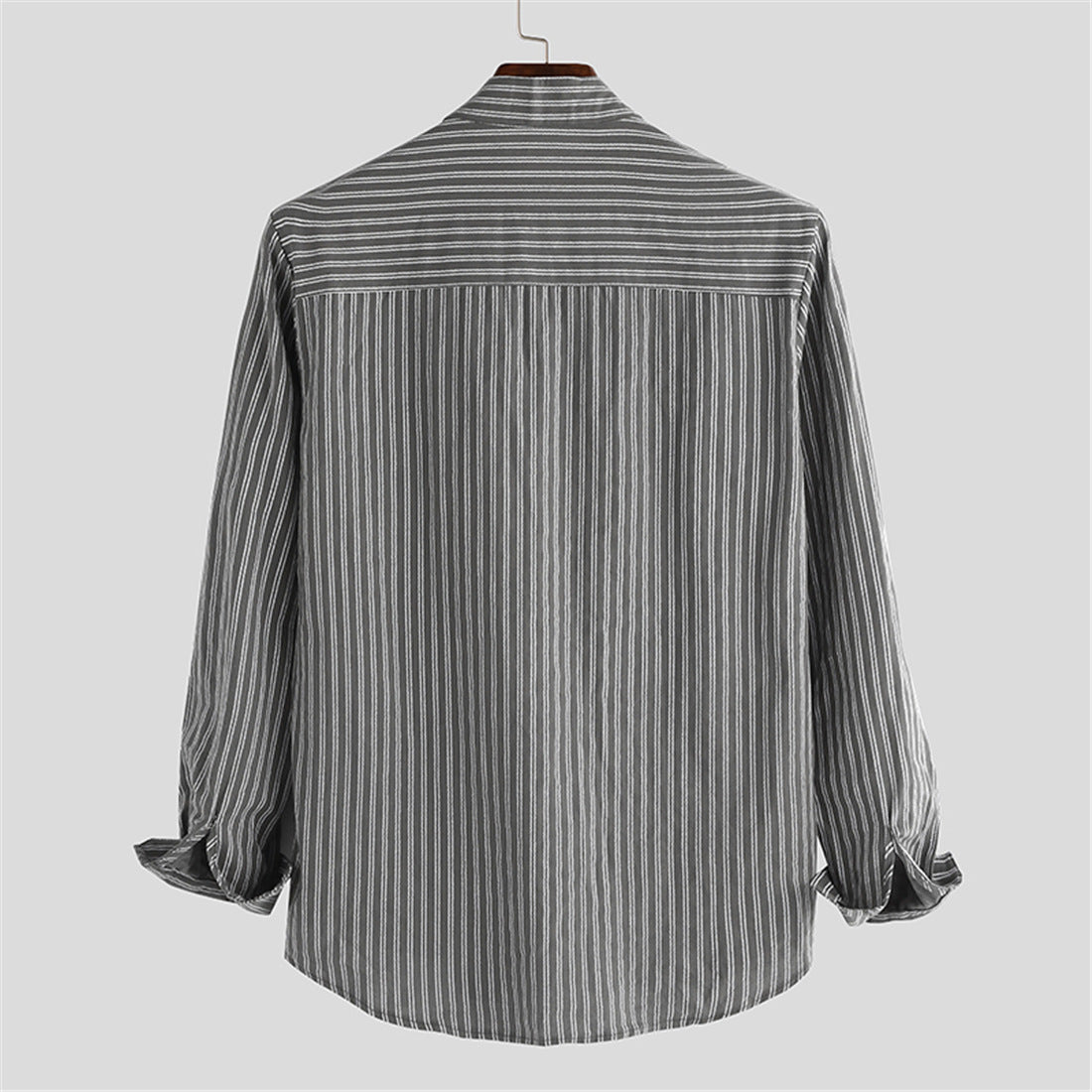 Kyoto-style button-up shirt for an elegant and classic look