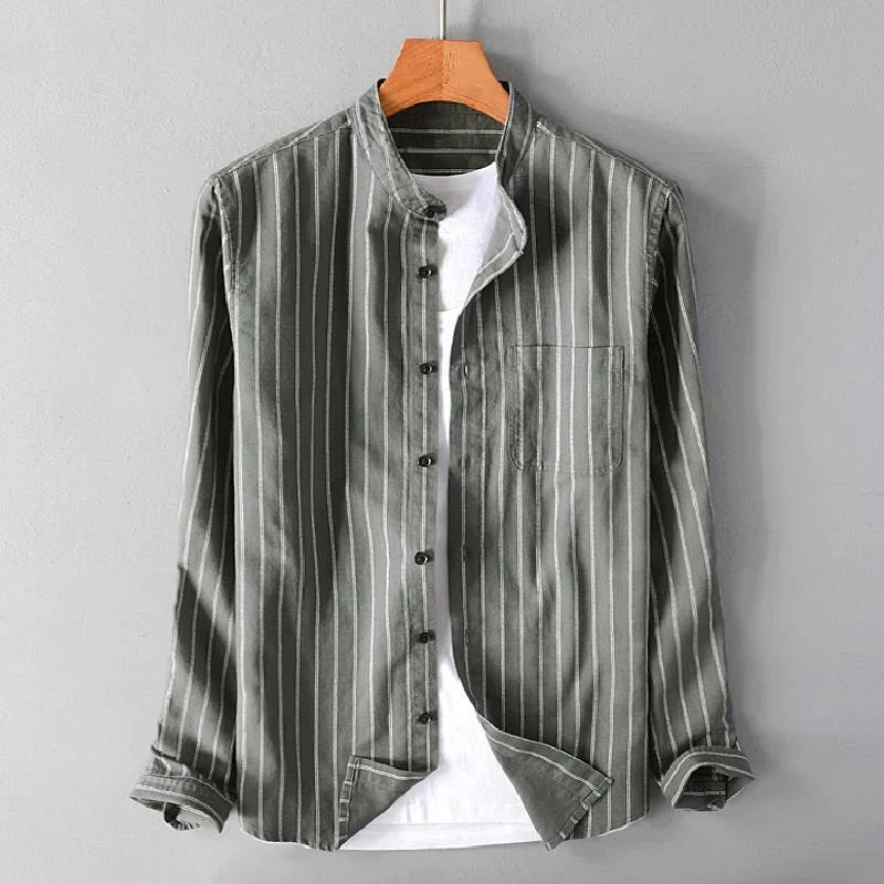 Kyoto-style button-up shirt for an elegant and classic look