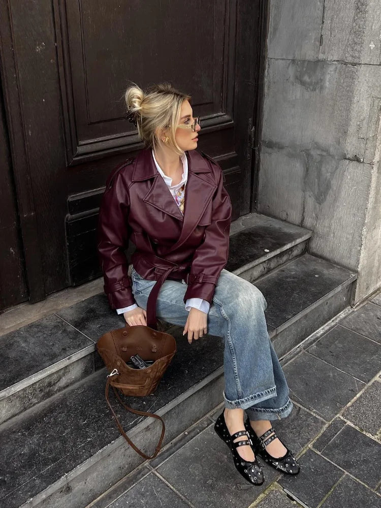 Katherine | Elegant Short Trench Coat in Burgundy