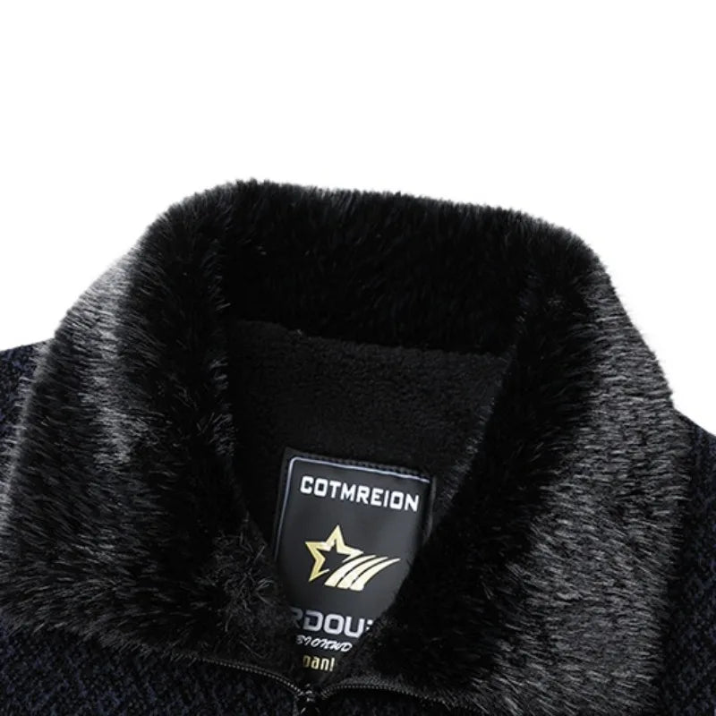 Padded and Warm Quilted Jacket with Fur Collar