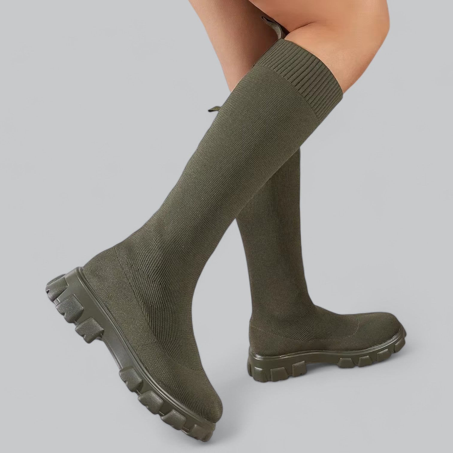 Stylish women's knee-high boots with chunky platform heels
