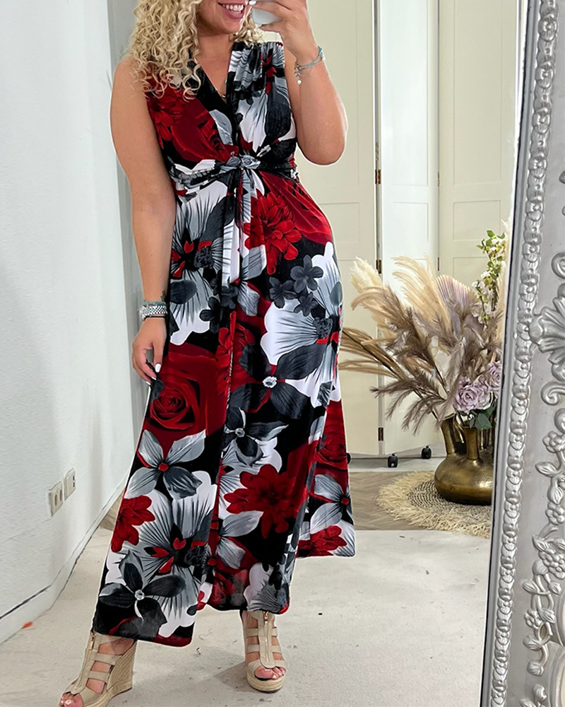Svea | Sleeveless Pleated Dress with Floral Print 3
