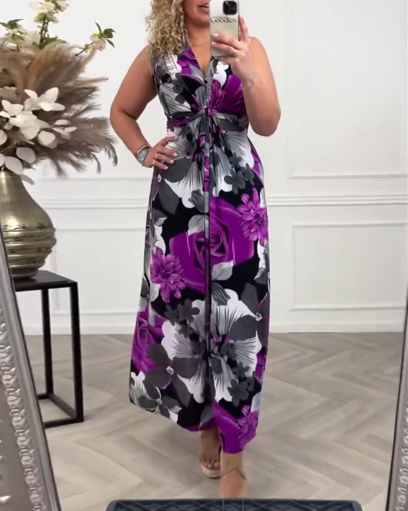 Svea | Sleeveless Pleated Dress with Floral Print 4