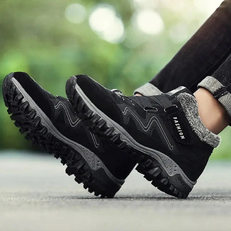 Warm Rochano Snow Boots for Comfort and Style in Winter