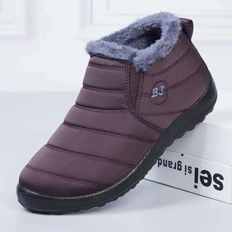 Waterproof winter boots for women – cozy design and anti-slip protection