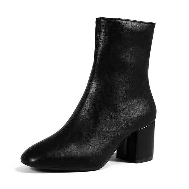 Chic Pointed-Toe Women's Ankle Boots with Side Zipper, Stretch-Fit and Mid Heel — Stylish Short Boot