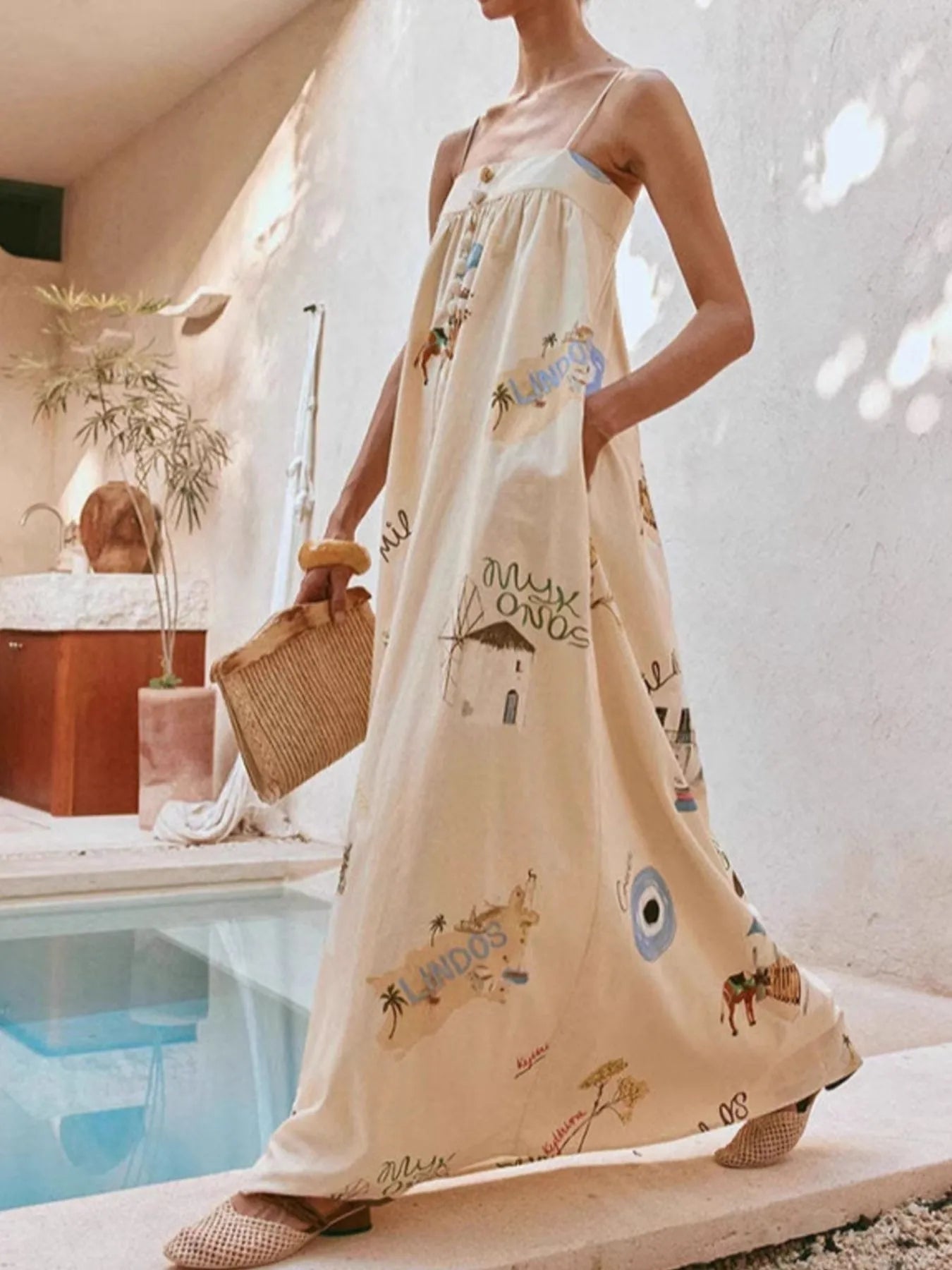 Elegant Strapless Square Neck Printed Maxi Dress for a Chic and Comfortable Look