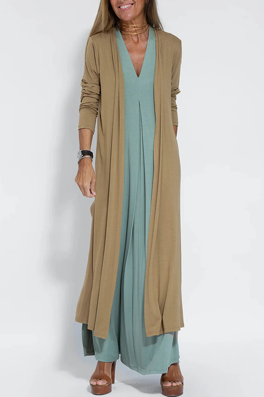 Sleeveless Long Dress in Solid Color for an Elegant and Comfortable Style