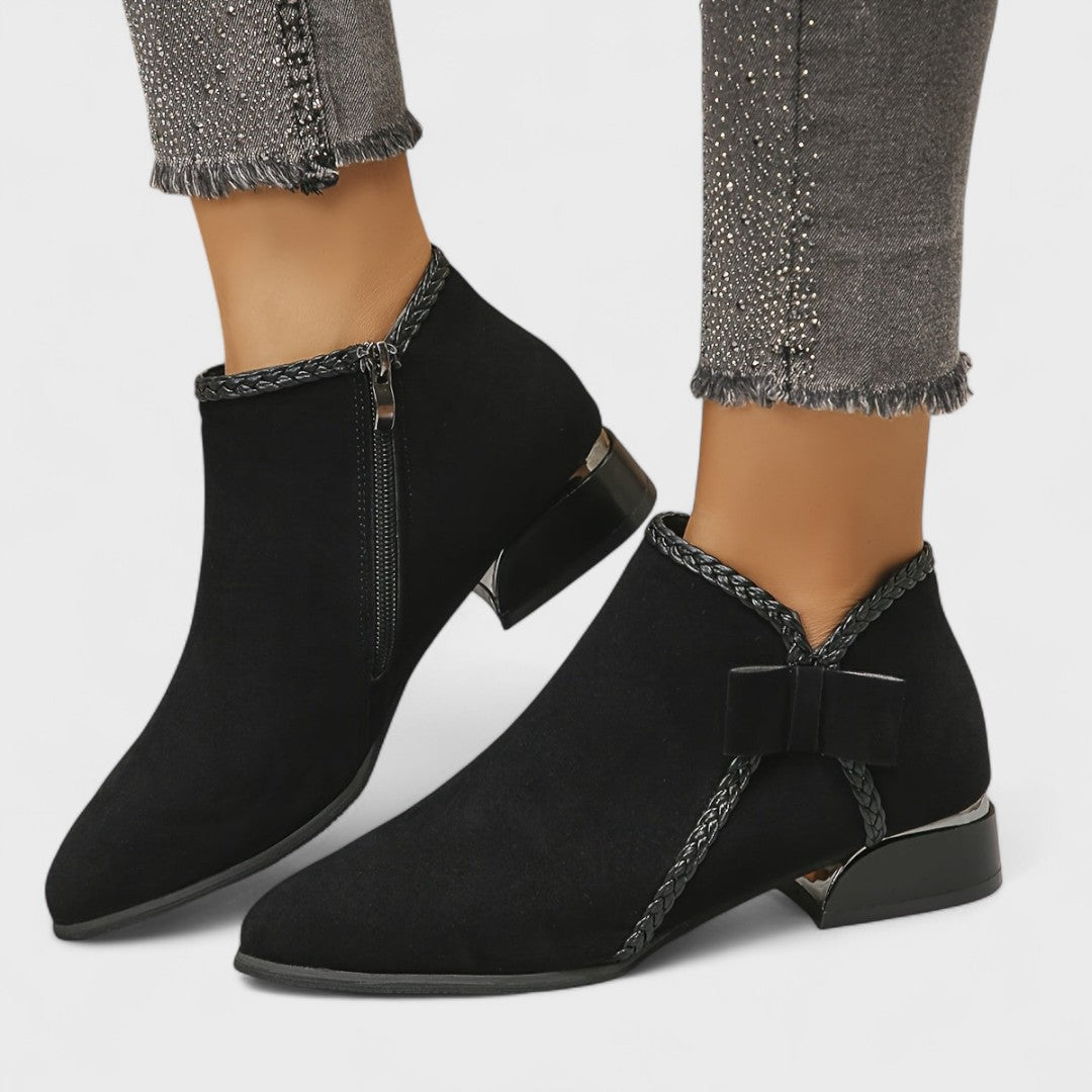 Stylish Modern Knit Boots for Trendy Everyday Wear