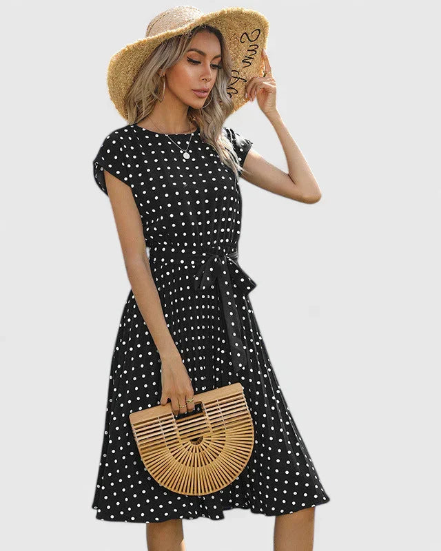 Allyzhea: Exquisite Elegant Dress for Effortless Glamour