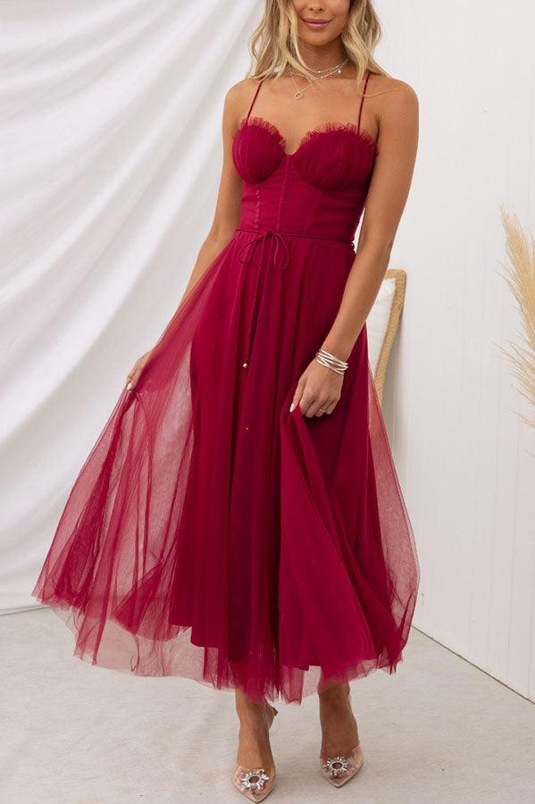 Elegant Maxi Dress with Straps in Chiffon for a Modern Princess Party