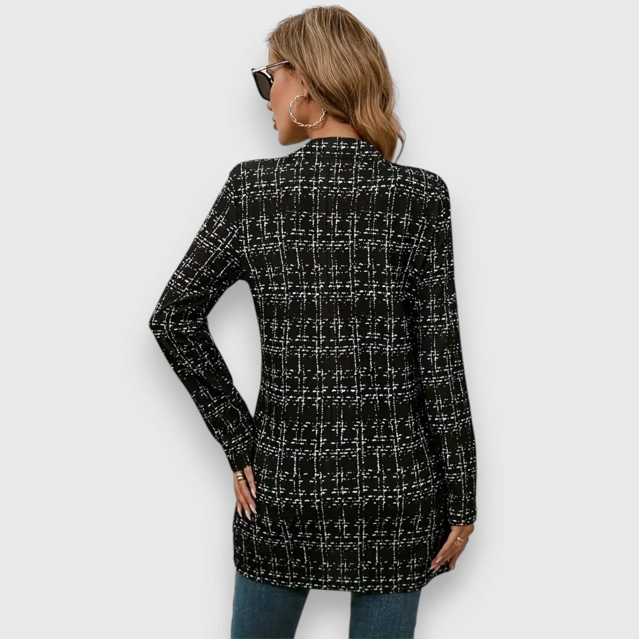Élyna – Elegant Women's Blazer