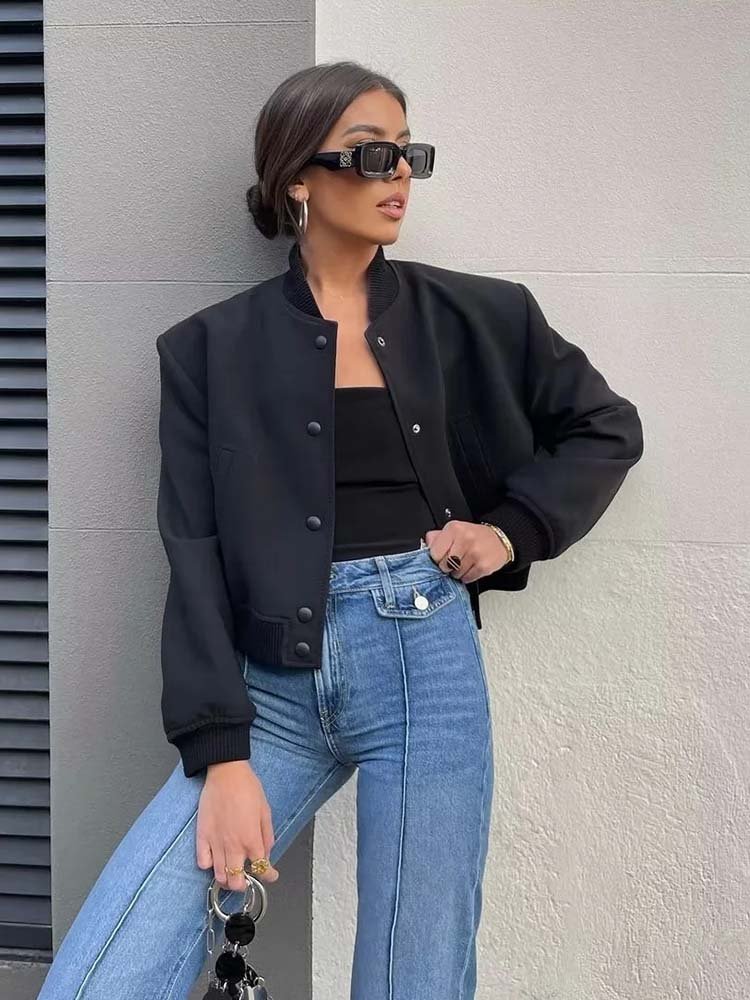 Women's Cropped Bomber Jacket for a Modern and Stylish Look