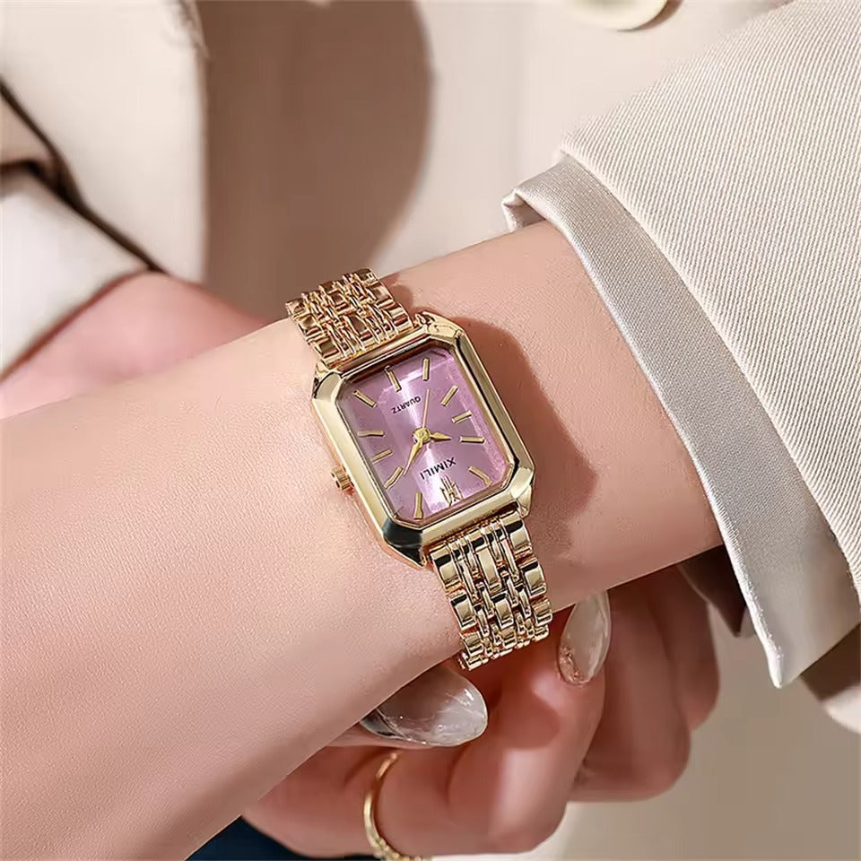 Classic Square Watch in Gold Quartz
