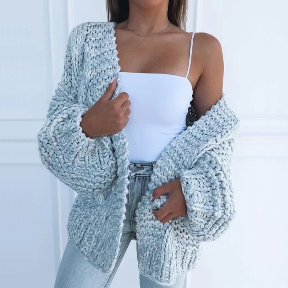 Yvanderliah | The Ultimate Comfortable and Stylish Cardigan