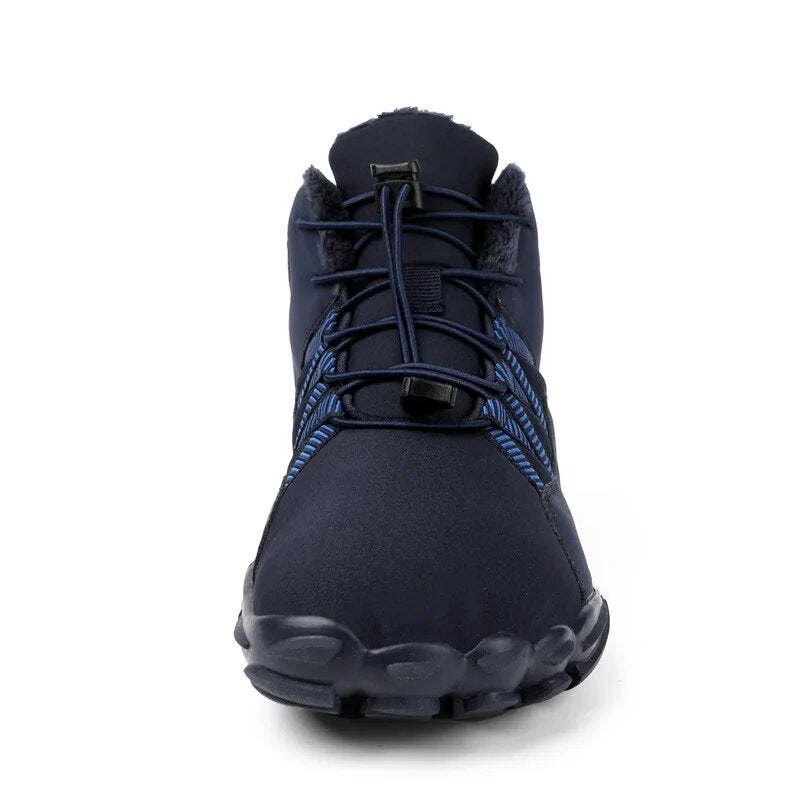 Carter Pro - Non-slip universal winter shoe for bare feet