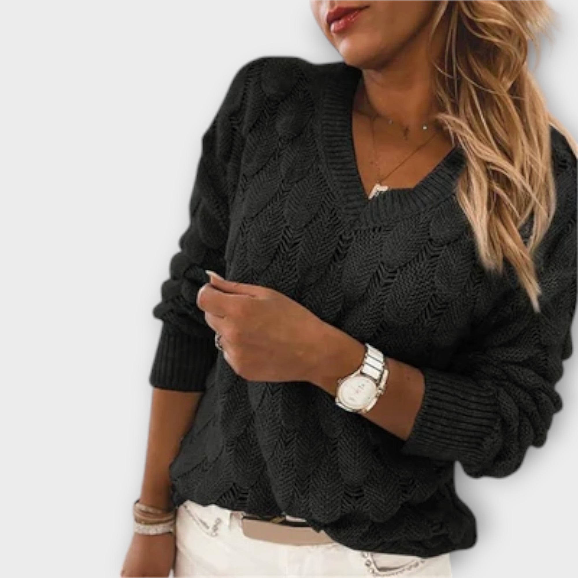 Aine - Elegant V-Neck Sweater for Casual Chic