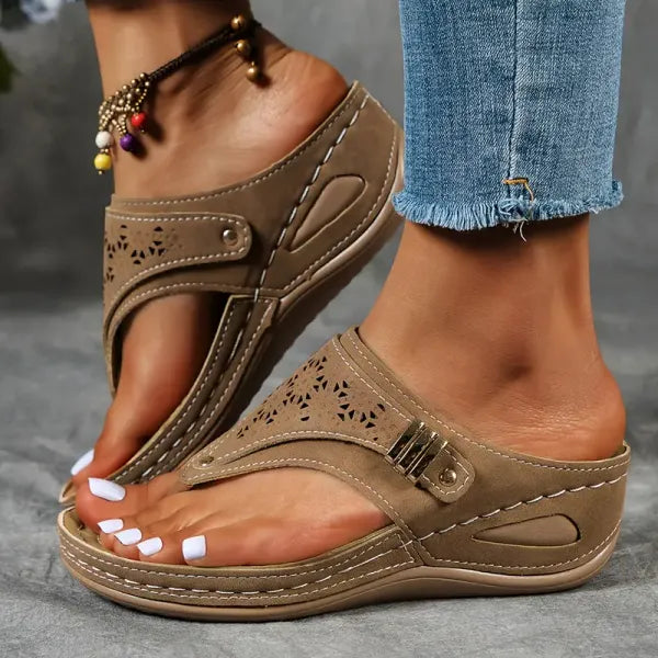 CASANDRA Health Support Sandals - Comfort and Well-being for Everyday Use