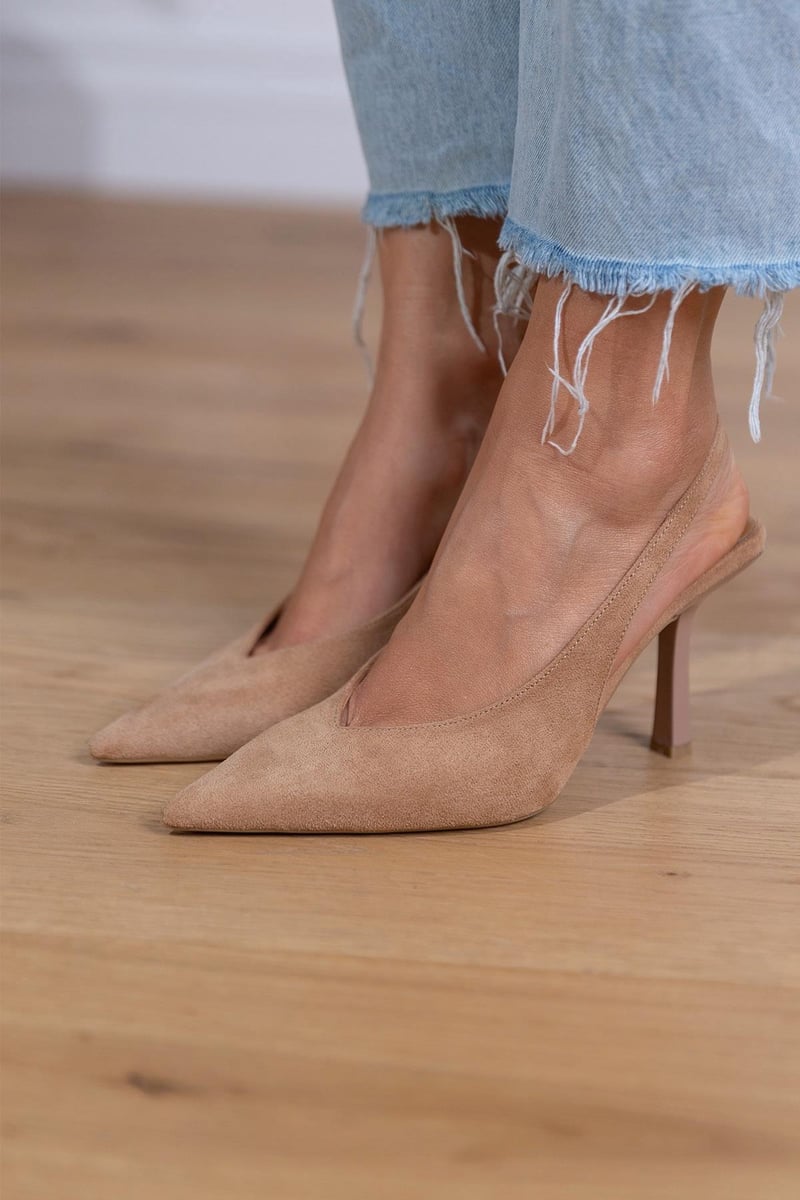 Elegant Suede Slingback Heels for Sophisticated Style