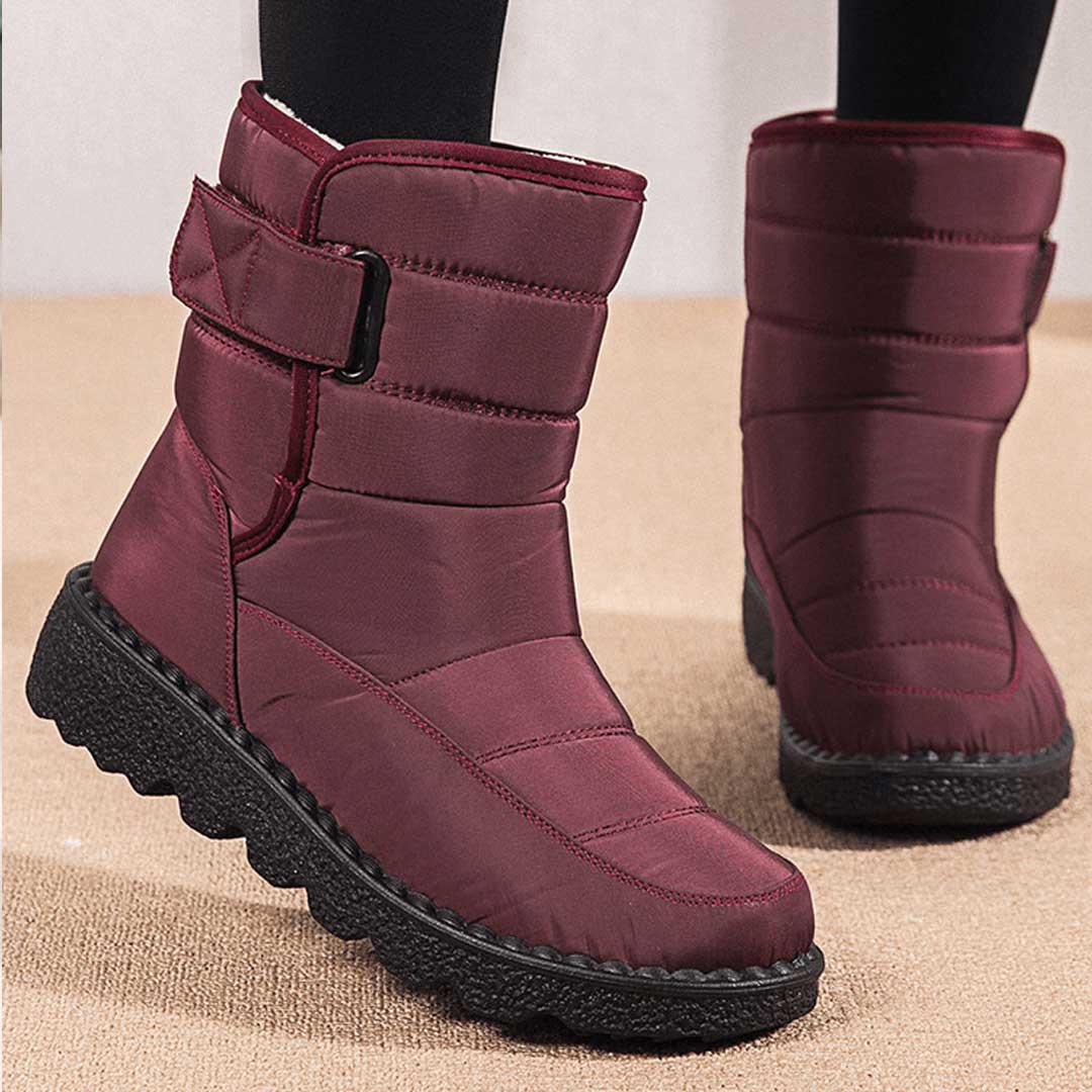 Warm Winter Ankle Boots with Comfortable Lining for Dominating the Snow