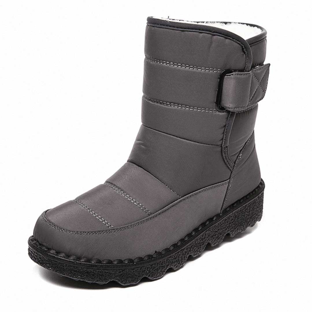Warm Winter Ankle Boots with Comfortable Lining for Dominating the Snow